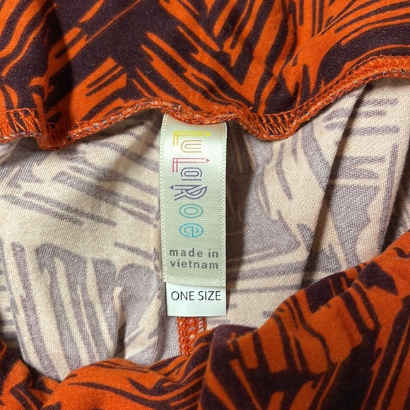 LuLaRoe OS One Size Geometric Leggings - Picture 4 of 6